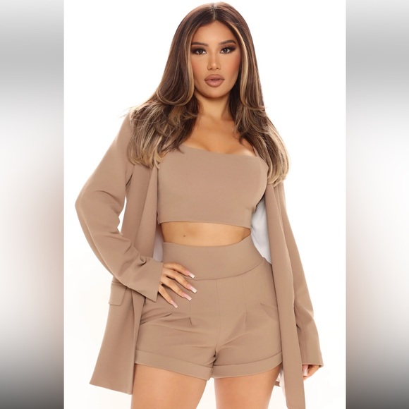 Fashion Nova Jackets & Blazers - NWT fashion nova Sasha open front blazer taupe tan brown office work wear